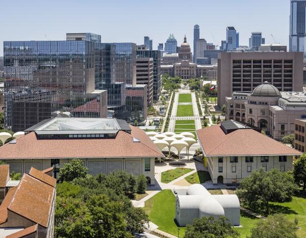 The Capitol Mall connects to The University of Texas at Austin campus at the newly renovated Moody Plaza of the Blanton Museum of Art, creating a fifteen-block sequence of green spaces from Eleventh Street to Dean Keeton Street. Photo © Albert Vecerka/Esto. 