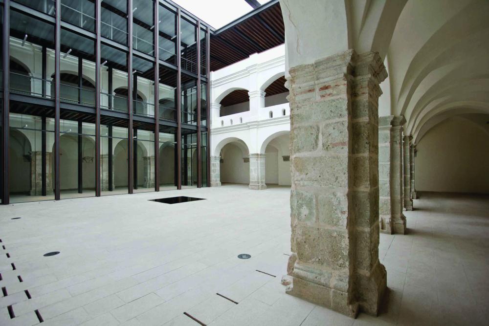 Academic and Cultural Center of San Pablo (Oaxaca, Oax, 2012, Taller |Mauricio Rocha). Photo: Francisco León