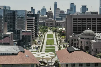 Cover of the 2023-2024 issue of Platform featuring a phot of the Capitol Mall project looking from UT Austin's campus to the Texas State Capitol.