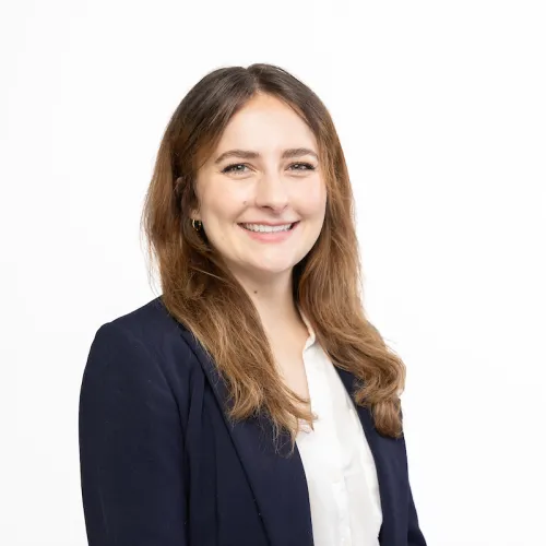Anna Bowers Headshot