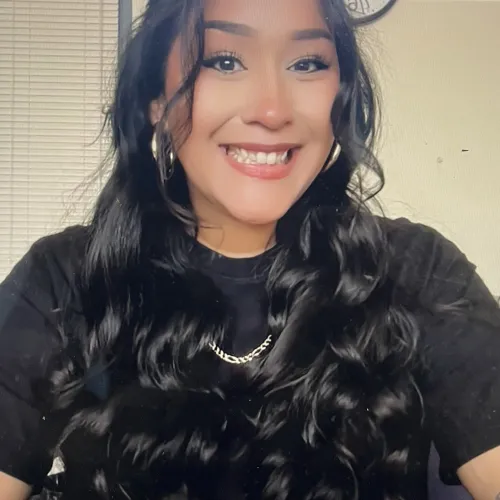 Edith Flores