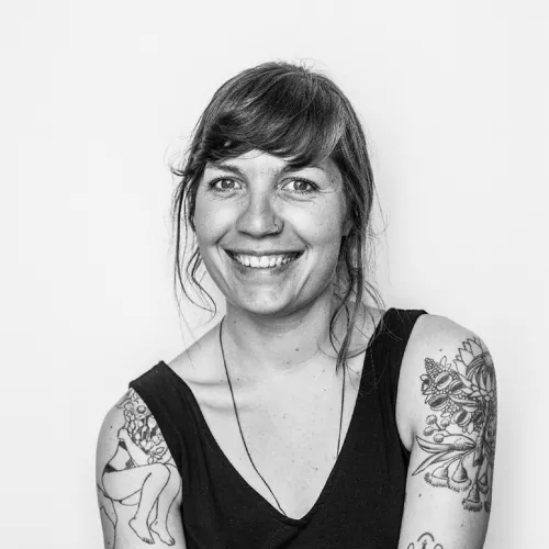 Polly Morwood Headshot