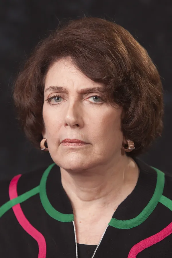 Sandi Rosenbloom Sandi Rosenbloom Headshot