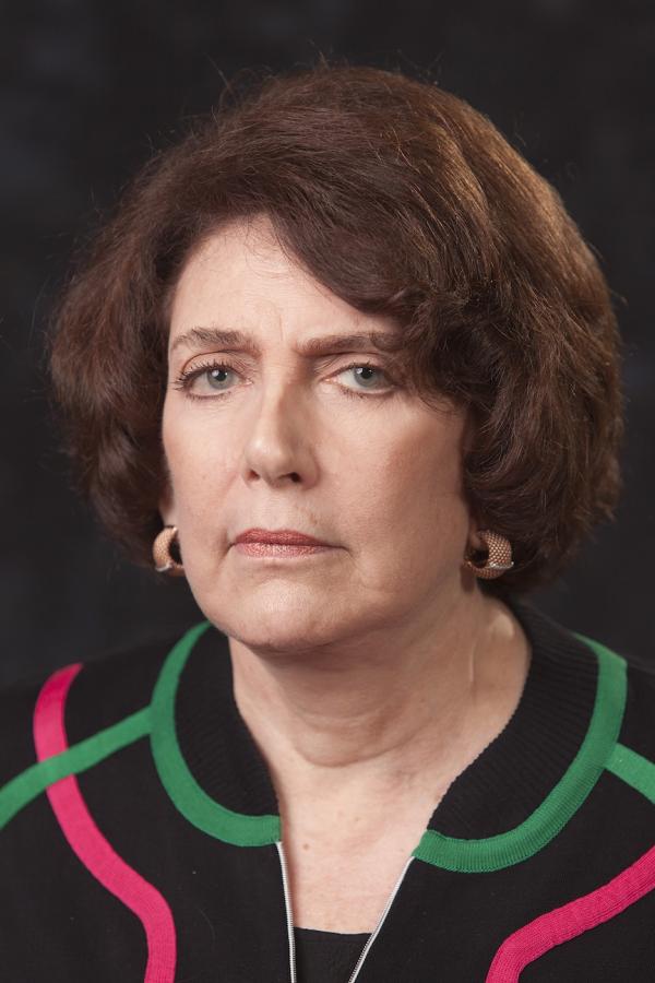 Sandi Rosenbloom Headshot